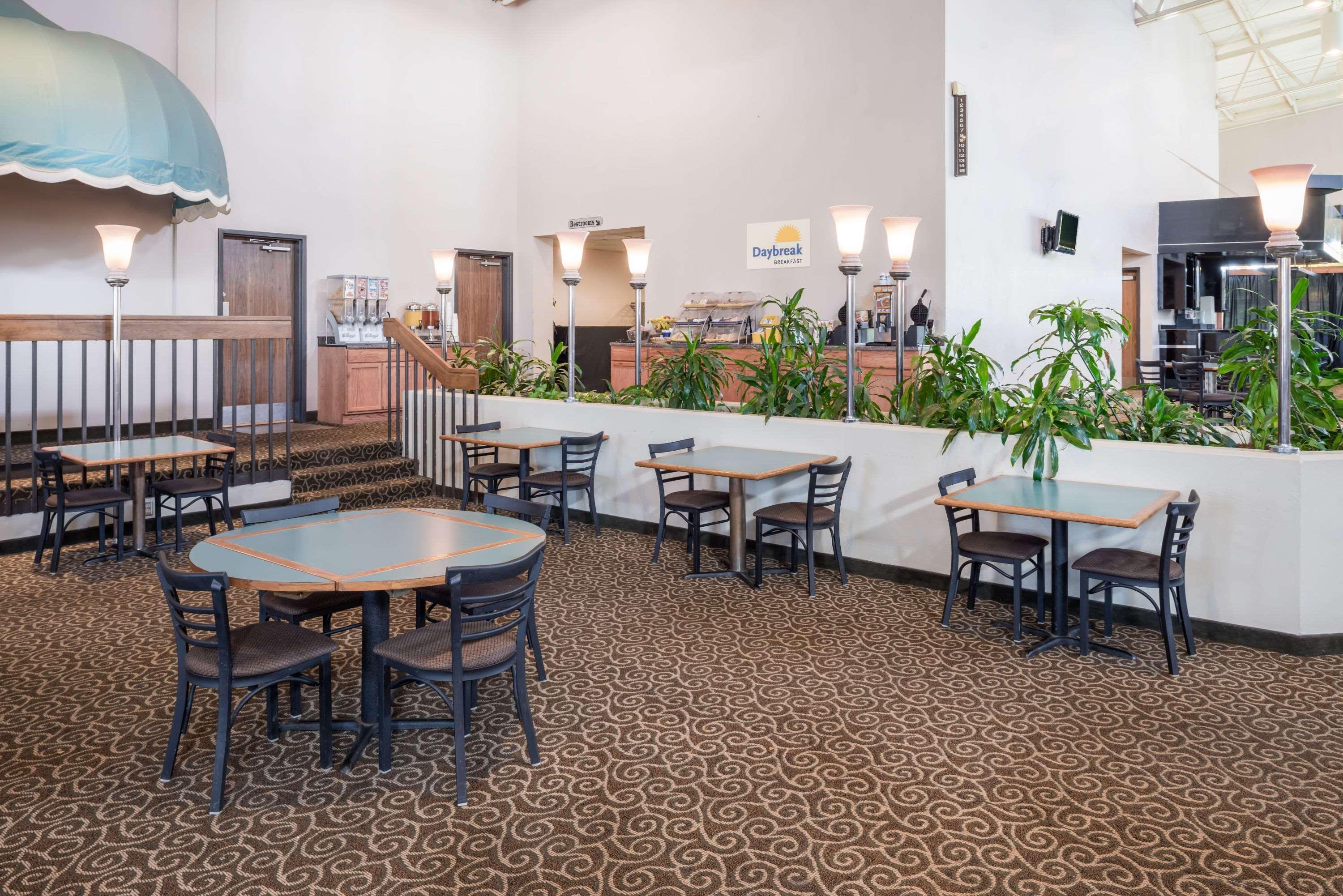 Days Inn By Wyndham Kirksville Zewnętrze zdjęcie